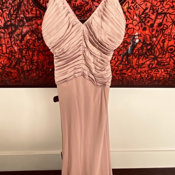 Super elegant long dress for a special event - Picture 2 of 4